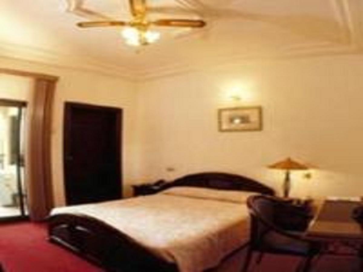 M Plaza Hotel Accra Eksteriør bilde