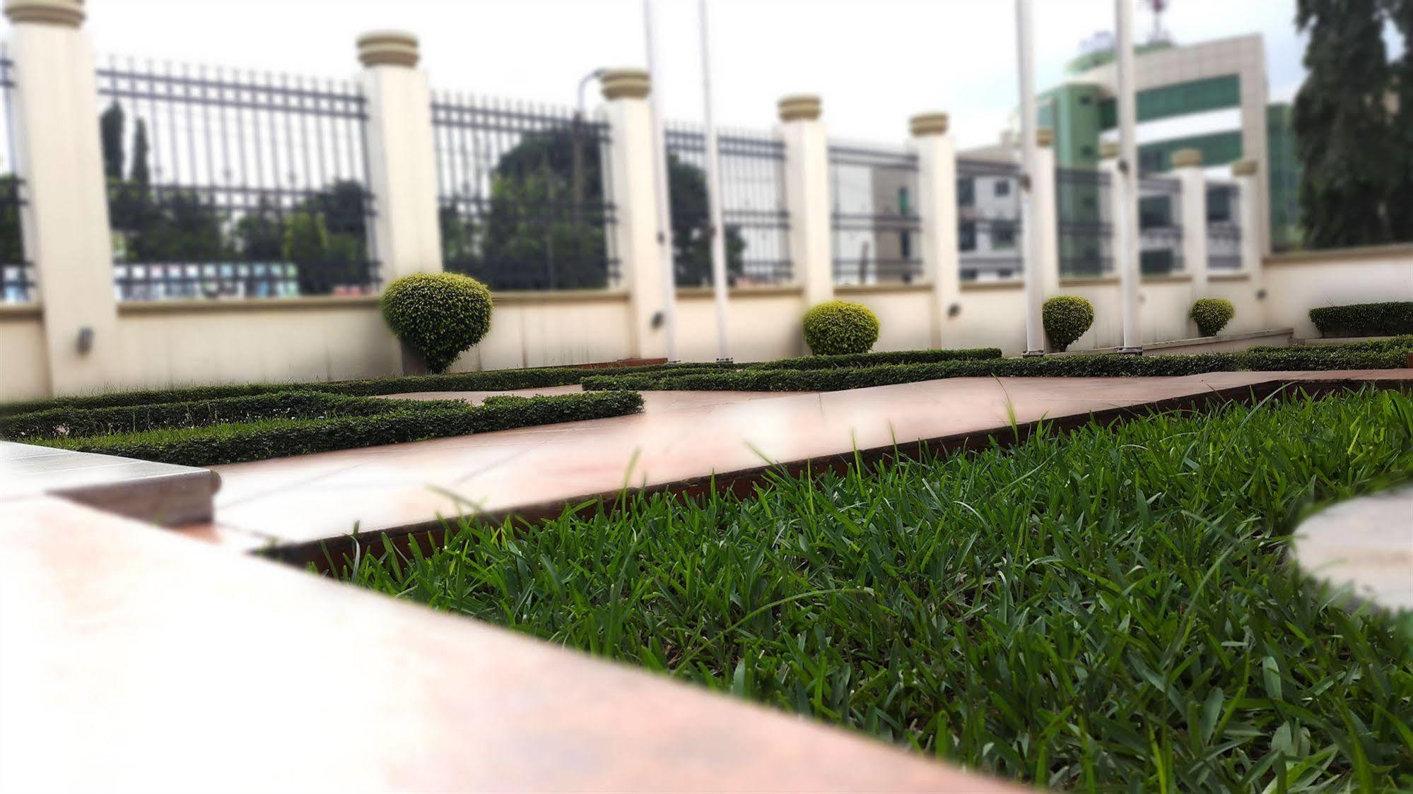 M Plaza Hotel Accra Eksteriør bilde