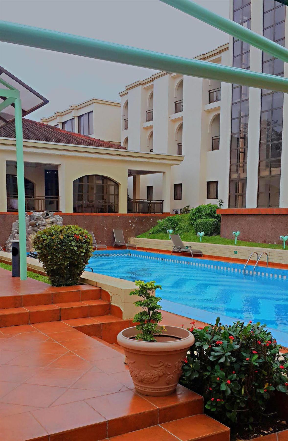 M Plaza Hotel Accra Eksteriør bilde