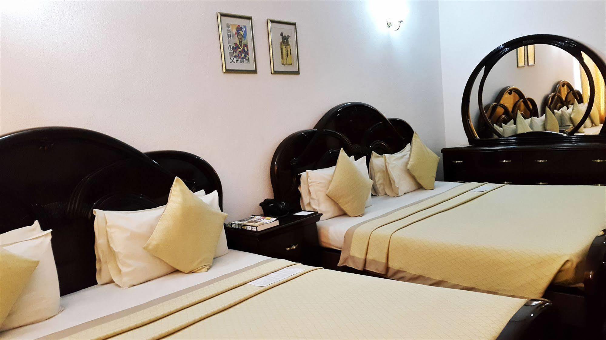 M Plaza Hotel Accra Eksteriør bilde